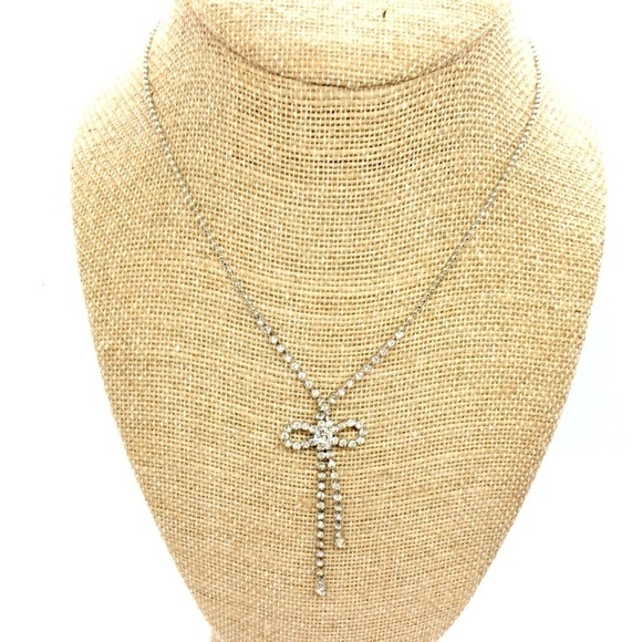 3/$30 BOW RIBBON RHINESTONE SILVER TONE DAINTY NECKLACE - Picture 3 of 10
